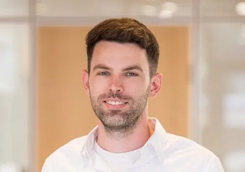 Portraitfoto von Leon Lohmann vom Autohaus Erdmannsky in Celle