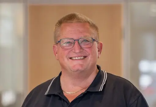 Portraitfoto von Thomas Langanki vom Autohaus Erdmannsky in Celle