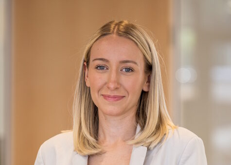 Portraitfoto von Vanessa Müller vom Autohaus Erdmannsky in Celle
